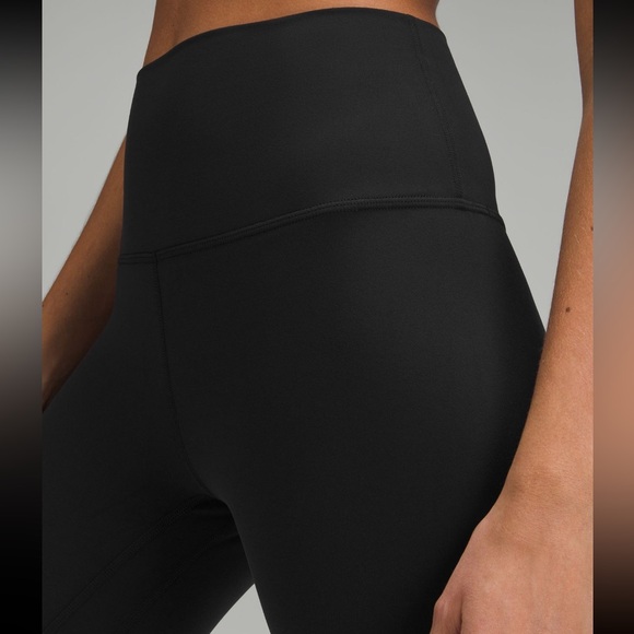 Lululemon Align High Rise Crop 23” Black - Picture 4 of 11